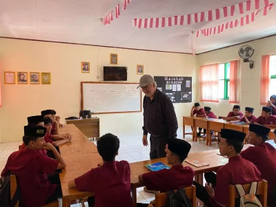 Pembiasaan Berbahasa Cambridge (2)